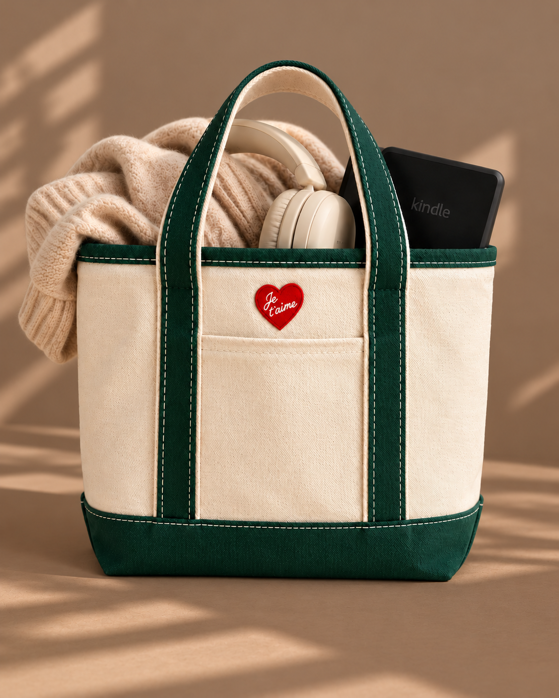Everyday Tote verde con corazón Je t'aime bordado