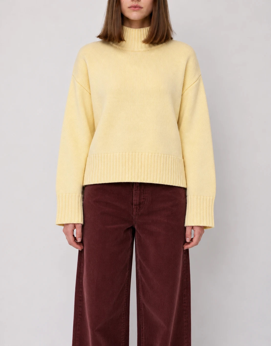 Turtleneck amarillo, sin personalizar